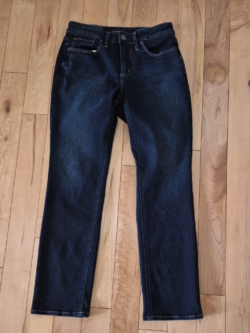 Silver Jeans Women's Size W28/L29 Dark Blue Straight Leg Denim